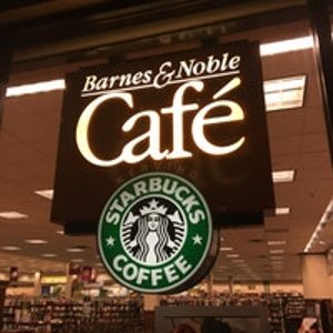 Barnes & Noble 书城咖啡厅夏季桌游之夜活动