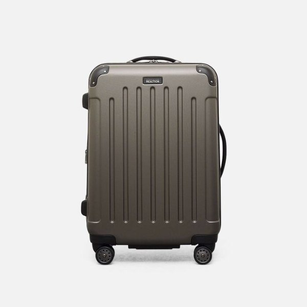 Renegade 24 Inch Expandable Upright Suitcase
