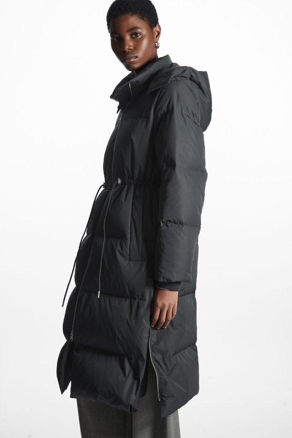 HOODED RECYCLED DOWN PUFFER COAT - BLACK - Puffer Jackets - COS