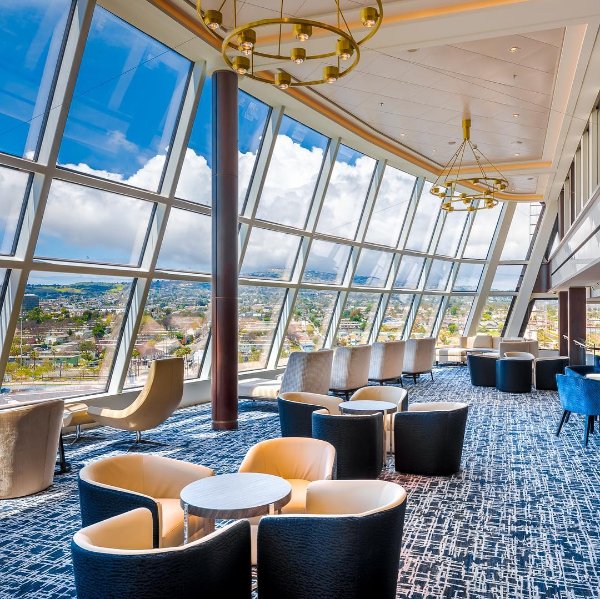 norwegiancruiseline_58410155_431376984096464_7658073391681896380_n.jpg