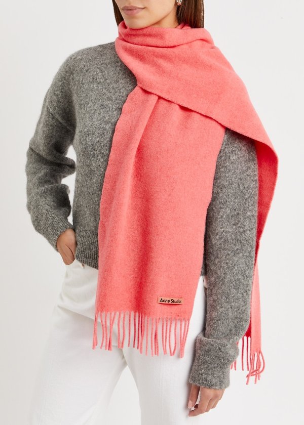 New Season Canada wool scarf