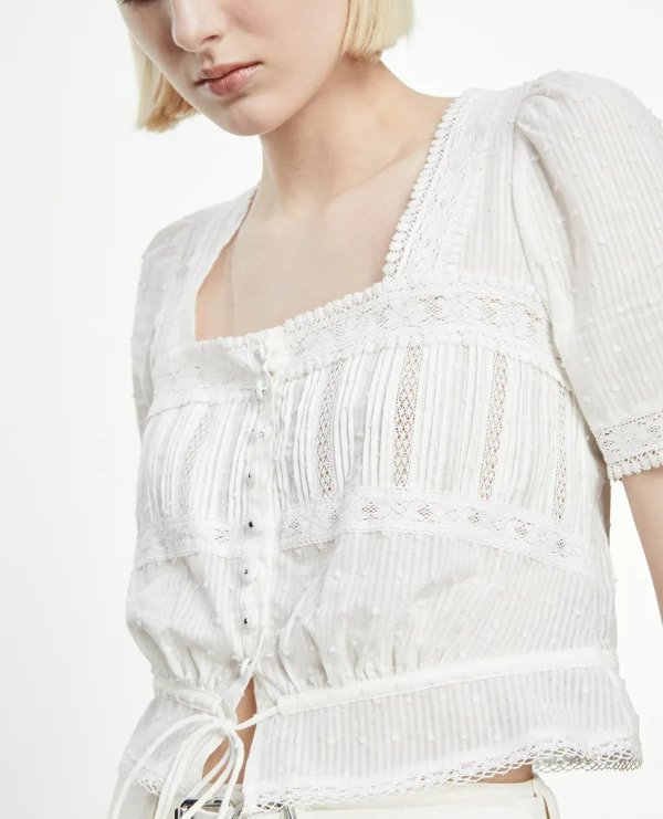 Buttoned ecru cotton top with embroidery