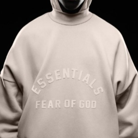 Logo T恤$22白菜秒了！Fear of God Essentials 低至4.5折上新+免邮💥