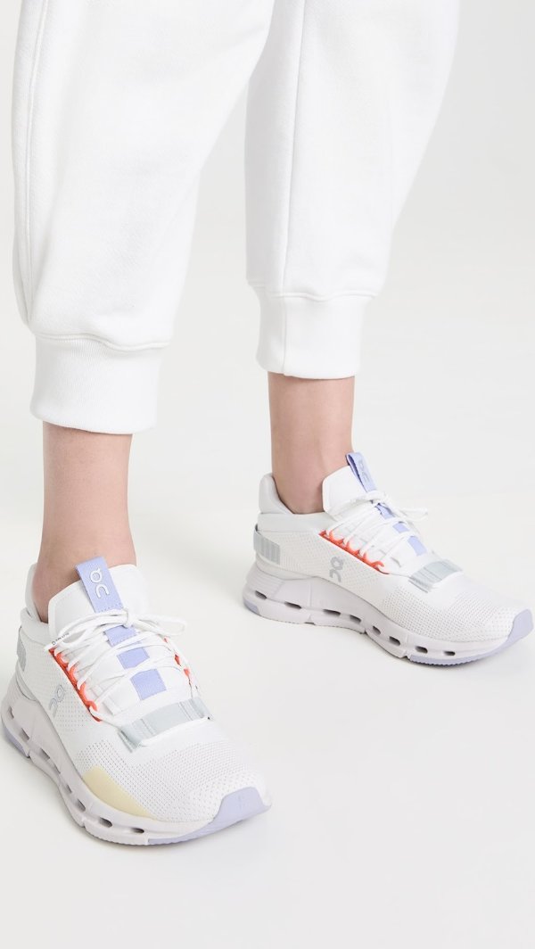Cloudnova Sneakers