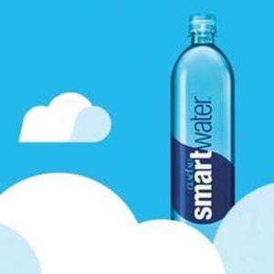 6瓶一升装Smartwater纯净水