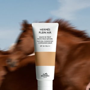上新：Hermes 爱马仕Plein Air底妆系列预售！保湿磨皮一键收！