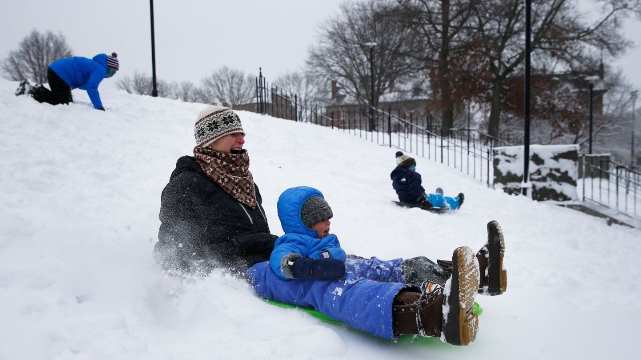 波士顿下雪天怎么玩？城内11个热门雪橇Sledding地点快收藏！