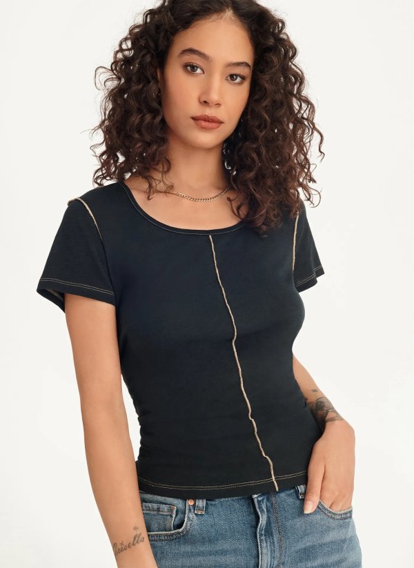 Buy Scoop Neck Tee With Contrast Stitching Online - DKNY