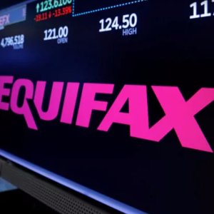 美国信用局 Equifax 受网络攻击 在 Equifax 提供的查询网站注册前请看好
