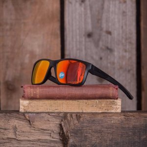 OAKLEY Mainlink Ruby Iridium Polarized Sunglasses Item No. OO9264-926407-57