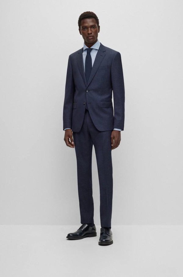 Slim-fit suit in virgin wool with signature lining