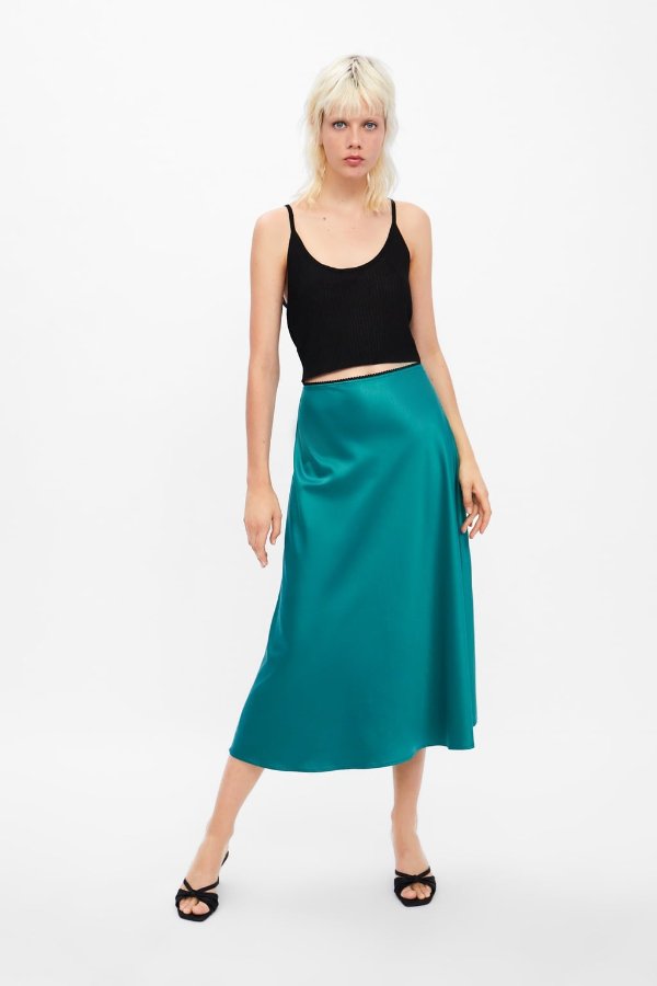 SATIN SKIRT WITH LACE TRIM Details