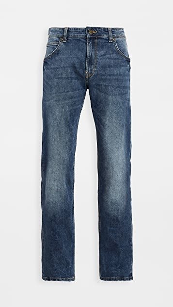 Tapered Leg Jeans in Nash Wash