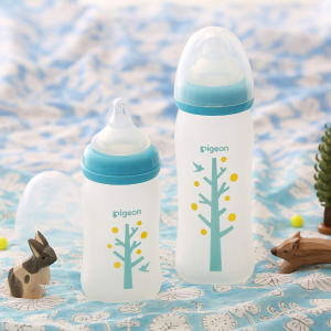 贝亲 母乳实感 coating 系列 特别版 硅胶玻璃奶瓶 特价