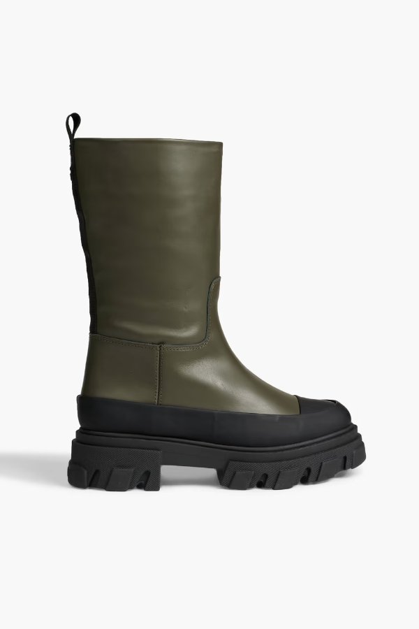 Tubular rubber-trimmed leather boots