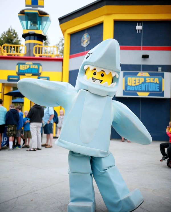 legolandcalifornia_55798344_1218467461671837_5823703253233764847_n.jpg