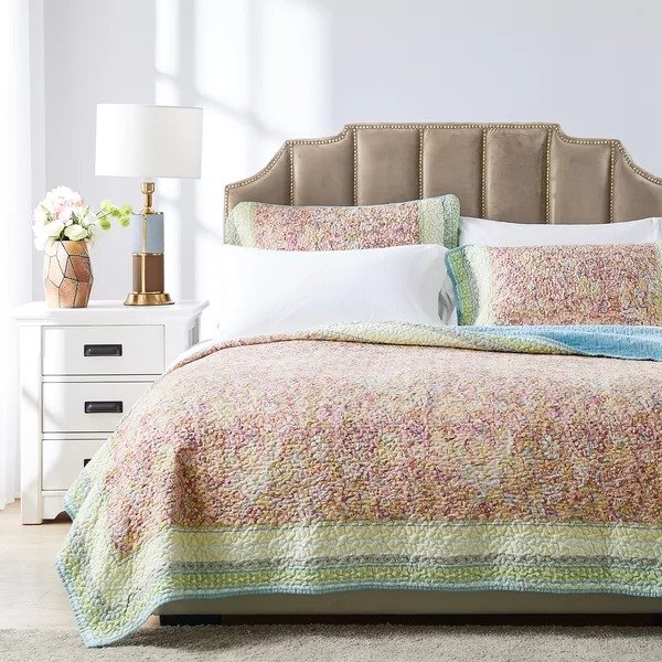 Caigan Reversible Quilt SetCaigan Reversible Quilt SetRatings & ReviewsCustomer PhotosQuestions & AnswersShipping & ReturnsMore to Explore