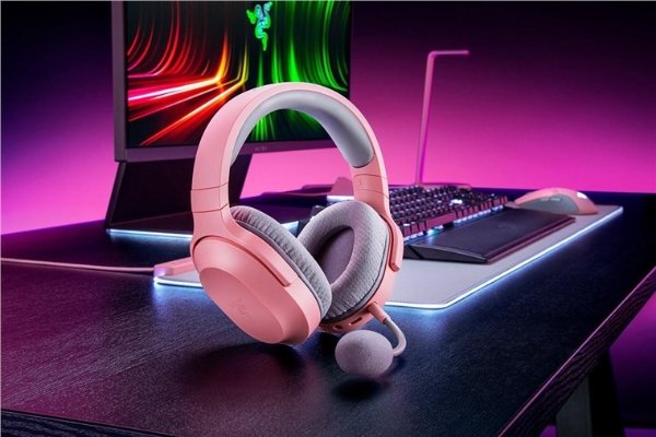 RZ04 粉色游戏耳机