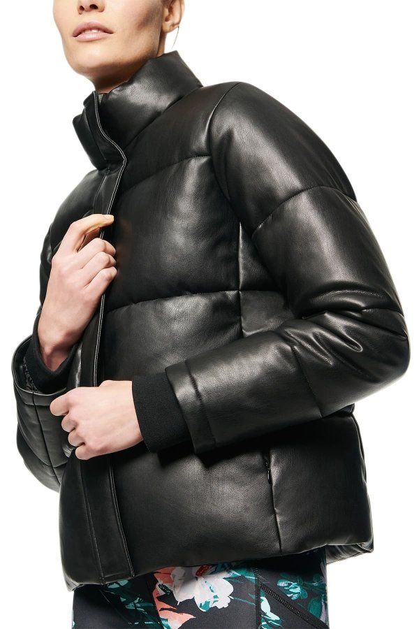 Faux Leather 外套