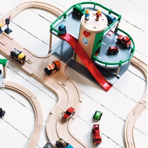 BRIO 木质玩具热卖 搭建一条通往梦想的火车轨道