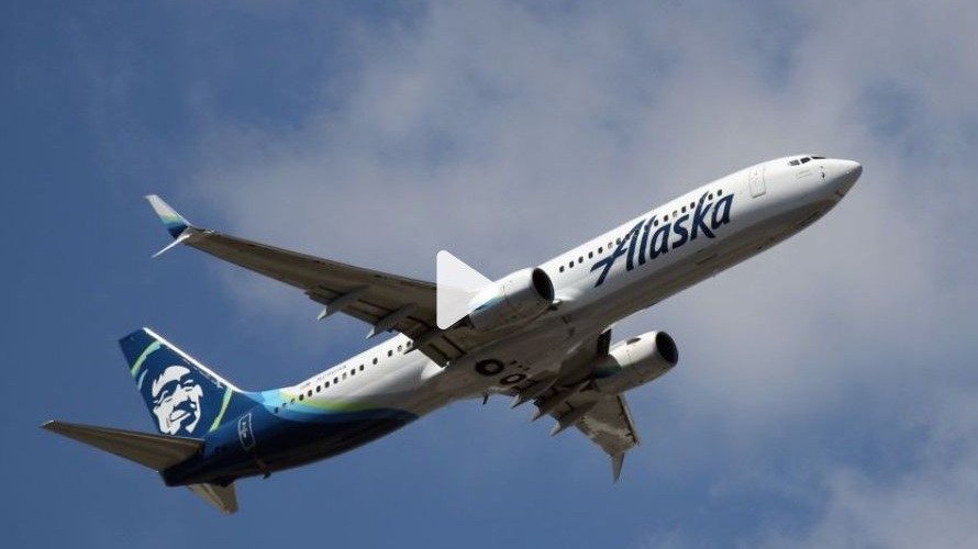 后背发凉😱！华盛顿州-旧金山航班，休班飞行员试图关飞机引擎，被控83项重罪！
