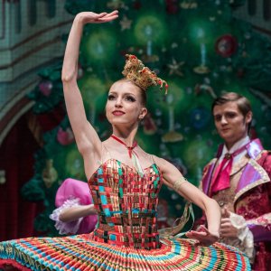 Moscow Ballet’s "Great Russian Nutcracker"with Souvenirs
