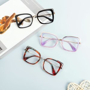 即将截止：GlassesShop 时尚眼镜框大促 无需处方