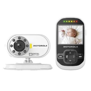 Motorola MBP26 Wireless 2.4 GHz Video Baby Monitor with 2.4" Color LCD Screen, Infrared Night Vision and Remote Camera Pan and Tilt
