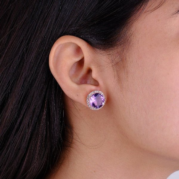 紫色钻耳钉