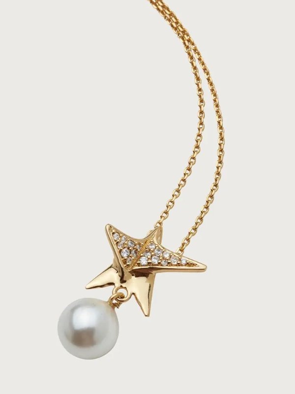 Necklace with star pendant