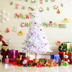 amazon 精选圣诞树、圣诞饰品促销 宅家也要过圣诞
