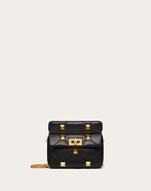SMALL ROMAN STUD THE SHOULDER BAG IN NAPPA WITH CHAIN for Woman | Valentino Online Boutique