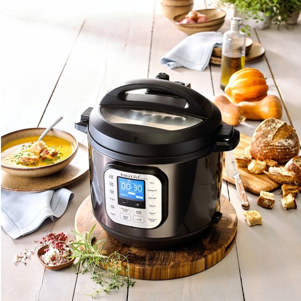 Duo™ Nova™ Black Stainless Steel 6-Qt. 7-in-1 One-Touch Multi-Cooker