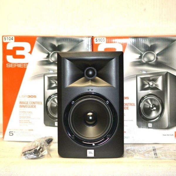 JBL 专业录音棚监听音箱，5 英寸扬声器（LSR305）