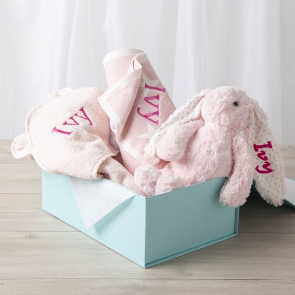 Personalized New Baby Essentials Gift Set - Pink