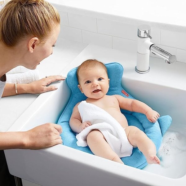 Skip Hop Baby Bath Tub, Newborn Softspot Sink Bather, Moby, Blue