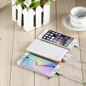 Aibocn 3rd Gen 8000mA Portable Charger Power Bank