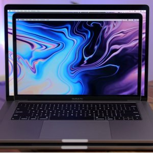 MacBook Pro 2018 @B&H