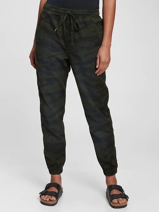 Ribbed Pull-On Joggers