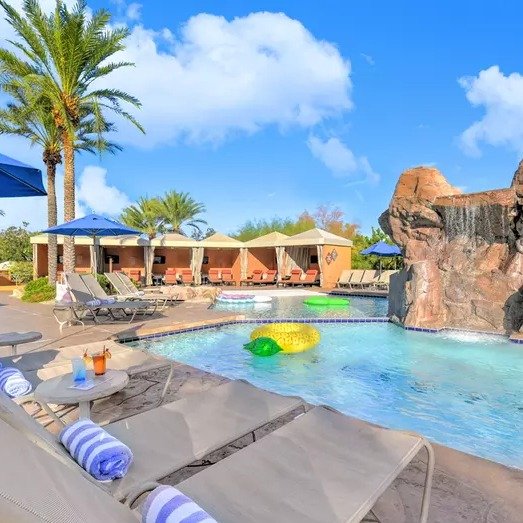 Stay at 4-Star Hilton Phoenix Tapatio Cliffs Resort in Phoenix, AZ