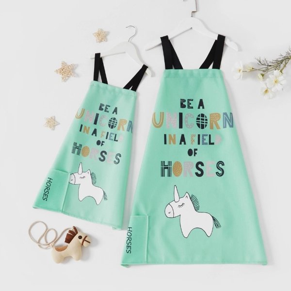 Unicorn Pattern Print Family Matching Aprons with side pocket