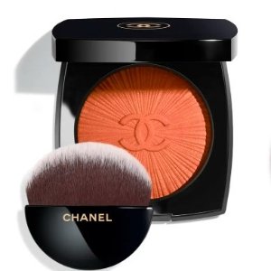 上新：Chanel 限定美妆系列发售 收白管有色唇膏