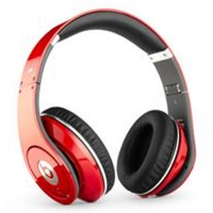  Beats by Dr. Dre Studio (Multiple Colors Available) @ Microsoft Store