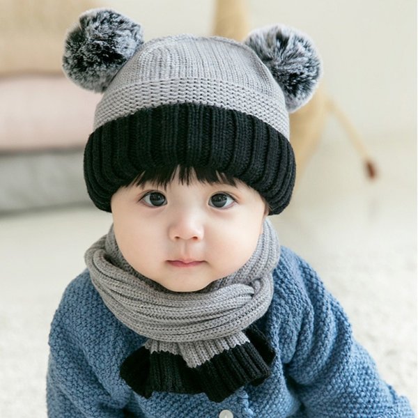2-piece Baby / Toddler Colorblock Pompon Knitted Adorable Hat with Scarf