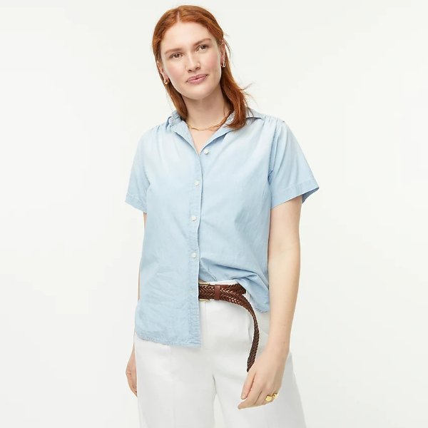 Classic-fit short-sleeve chambray shirt