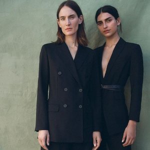Last Day: Theory Women's Wear-Now Essentials Sale