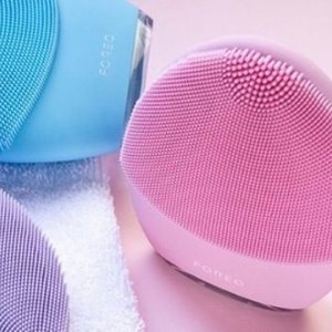 Saks Fifth Avenue Foreo Selected Beauty Sale