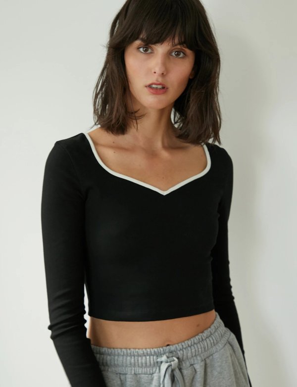 Black and White Crop Top
