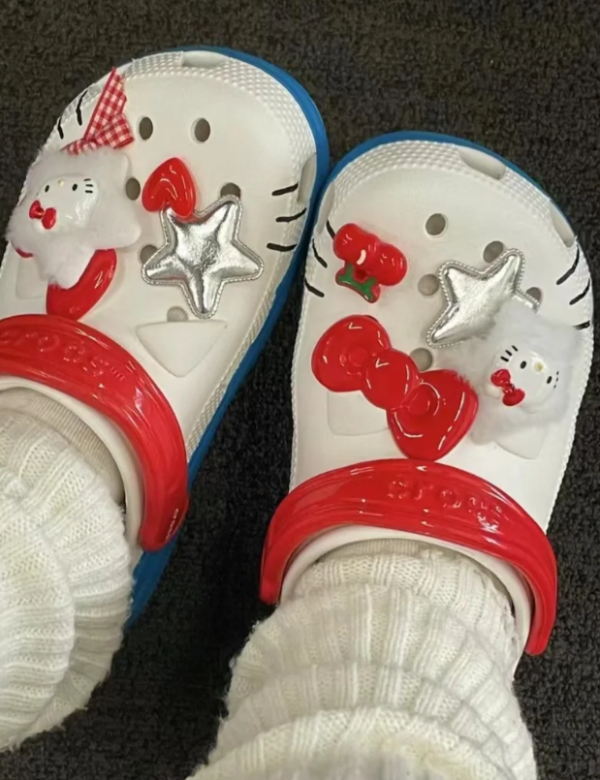 白色 Hello Kitty 系列 Classic 凉鞋