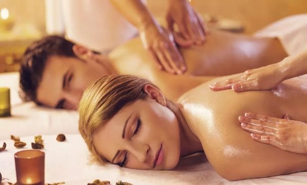 $119 for One 60-Minute Couples Massage with Hot Stone and Essential Oil at My Happy Feet ($180 Value)
